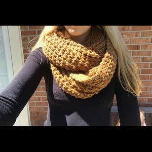 Infinity scarf